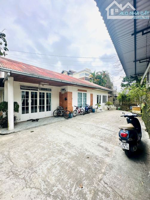Hiếm: Villa Góc 3 Mặt Tiền Đường Cô Giang. P9. 547m2. Ngang 20m. Khu Sang Trọng. Giá 40Ty - 3