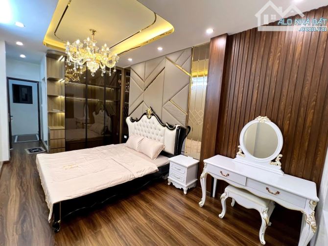 TUYỆT PHẨM ĐỘI CẤN BA ĐÌNH 30m2 - TRUNG TÂM - CÁCH MẶT PHỐ 25M - NỘI THẤT LUXURY - 3