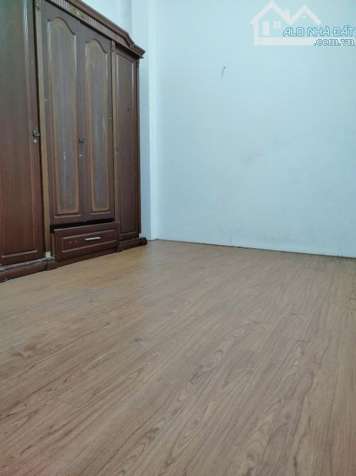 Bán nhà Vũ Xuân Thiều: 31m2 x 4 tầng x 3.55 tỷ. Chỉ 30m ra ô tô chạy vòng quanh - 4