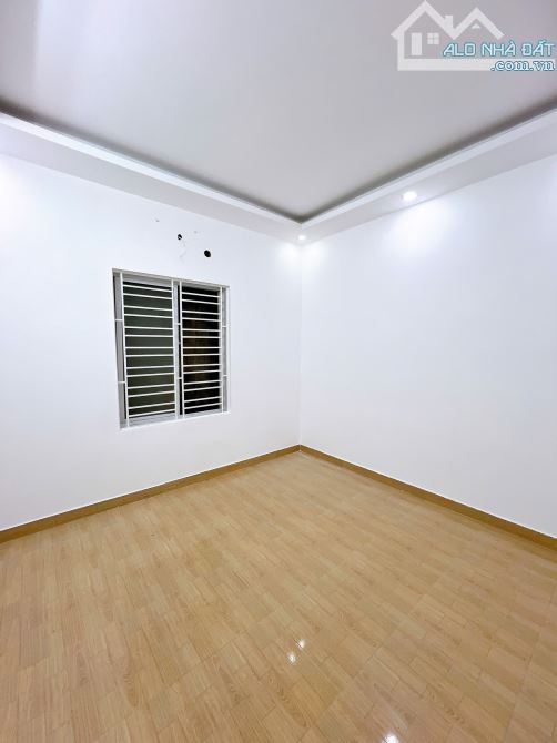 Ptuan. BÁN NHÀ 3 TẦNG - MẶT NGÕ THIÊN LÔI, GẦN AEON MALL  - 42M2- NÔNG RỘNG - 4