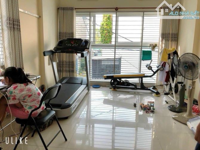Nhà 3 lầu 3PN can Góc 2 MT đường 5 TNP B giá rẻ sổ riêng - 4