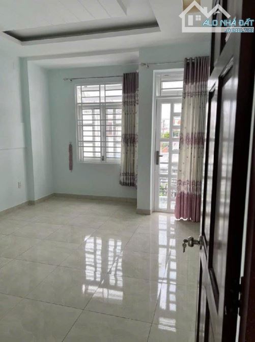 Nhà 3 tầng 2 mặt hẻm 1/ đường TÂN THỚI HIỆP 21, phường TTTH Q12, dt 68m2 (4mx17m). 5,97tỷ - 4