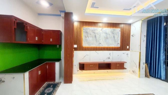 gần parc mall ,quận 8 ,2 tầng, 4,3m x8m ,hẻm ba gác ,nhỉnh 3,x tỷ - 4