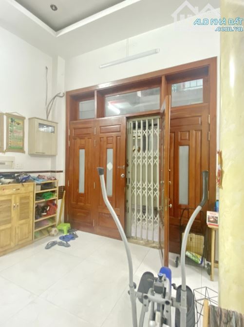 Bán nhà 3 lầu gần hẻm xe hơi 219 đường Dương Bá Trạc P.1 Quận 8 - 6