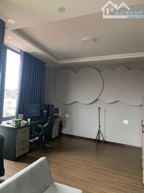 Nhà Hẻm 5m Đường Thông Thiên Học. P2. 98m2. 5 Tầng. 6PN. View Thoáng. Giá 10,3 Tỷ TL - 7