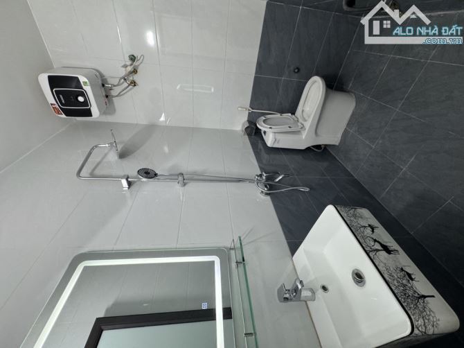 Bán nhà đẹp ngõ nông, hai thoáng trước sau đường Minh Khai, Hai Bà Trưng