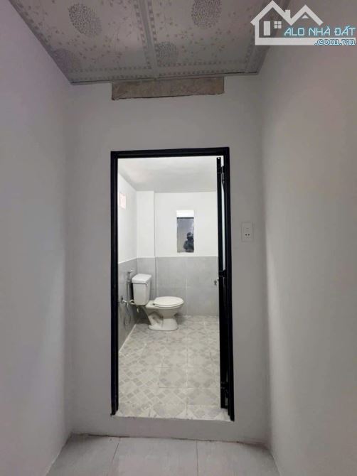 8x15 có 2 căn nhà,4 phòng ngủ,3 WC,đường 5m,thông,đông,sát bên TP.HCM - 9