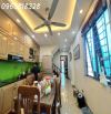 NHÀ ĐẸP BÊN MỸ Ở NGAY - 2 THOÁNG - NGÕ NÔNG GẦN Ô TÔ - SỔ HOA HẬU - TIỆN ÍCH ĐỈNH - 40m2