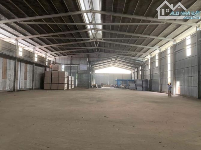 Cho thuê 1250m2 kho xưởng khu công nghiệp Quất Động, Thường Tín, Hà Nội.
