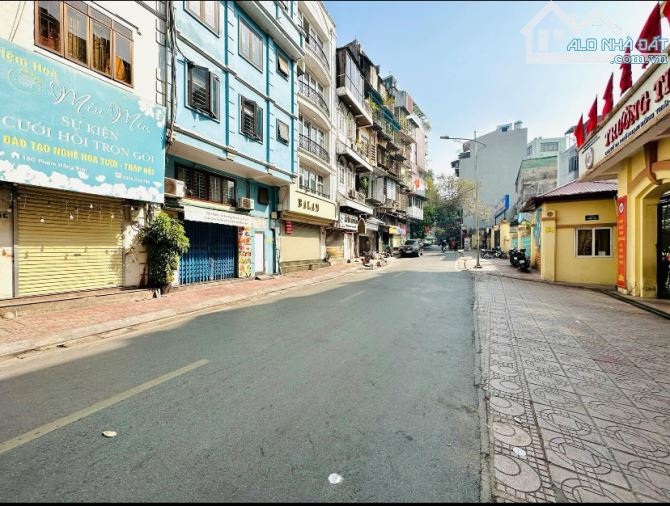 BÁN NHÀ MẶT PHỐ PHẠM HỒNG THÁI HƠN 9 tỷ, 5 TẦNG KD, VỈA HÈ RỘNG
