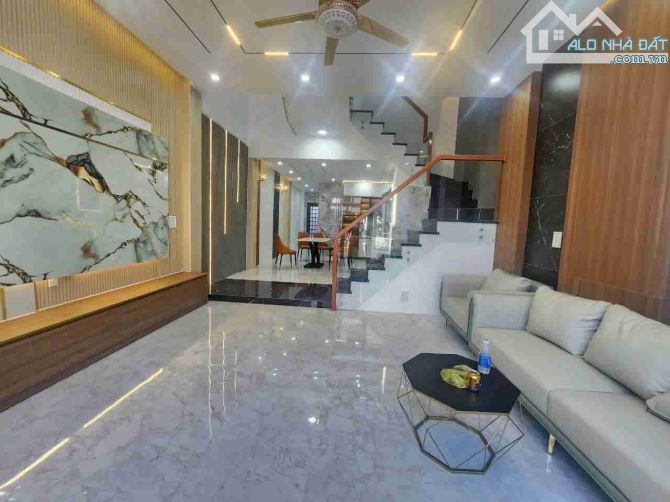 💥 NHÀ ĐẸP 3 TẦNG ĐƯỜNG PHÙ ĐỔNG-117m2-GẦN CHỢ HOÀ XUÂN-ĐÀ NẴNG