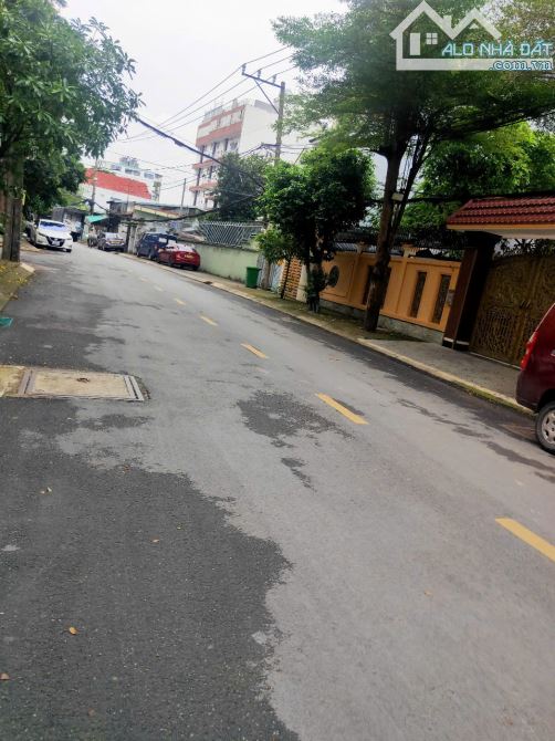 Bán nhà 5.2*23m khu biệt thự 88 căn, Dương Quảng Hàm, P6, GV,t giá 15 tỷ tl