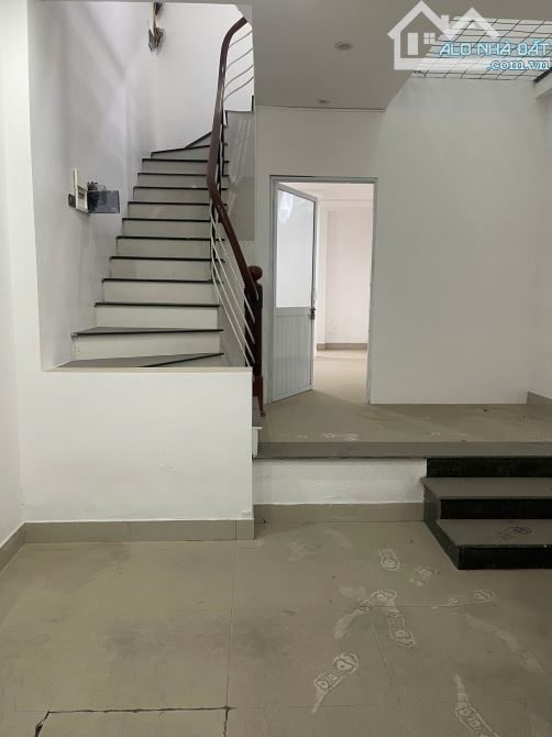 Bán nhà PHỐ ĐẠI LA - Hai Bà Trưng, nhà đẹp thông số vàng, 47m2 x 5 tầng, 8.7 tỷ