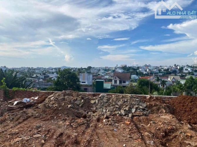✅ BÁN 2 SÀO (2000M2) ĐẤT CÓ 300M2 THỔ CƯ HẺM 52 HỒ TÙNG MẬU - TP. BMT GIÁ 16.8 TỶ