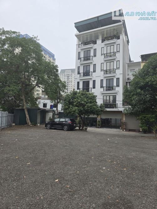 Nhà đệp ở ngay Trần Cung Cầu Giấy. Sổ A4 47m, 7 tầng 4 ngủ MT4m6 Giá 17 tỷ Ngõ ô tô tránh