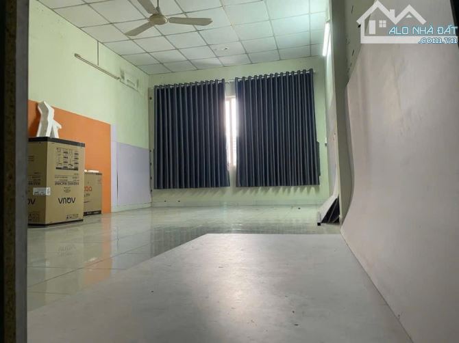 BÁN GẤP NHÀ HẺM XE HƠI - GIÁP 3 QUẬN - 1
