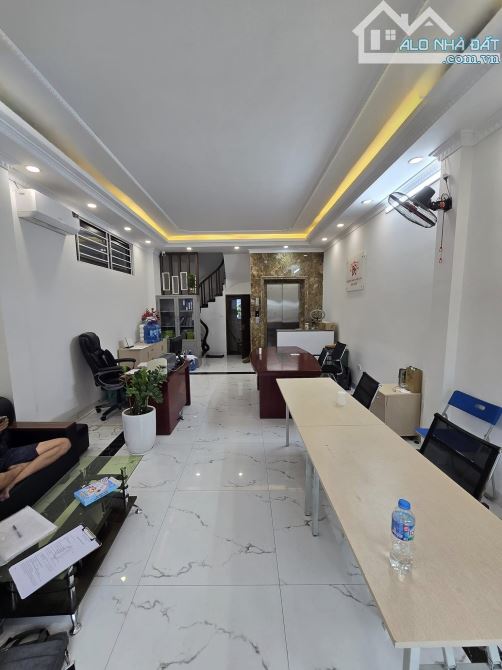 Nhà đệp ở ngay Trần Cung Cầu Giấy. Sổ A4 47m, 7 tầng 4 ngủ MT4m6 Giá 17 tỷ Ngõ ô tô tránh - 1
