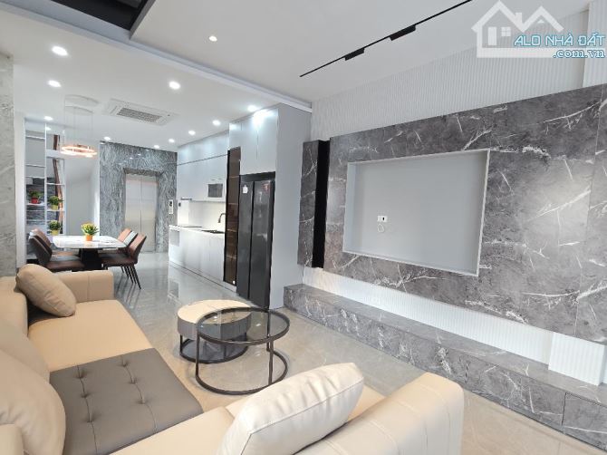BÁN NHÀ ĐẸP, XỊN MỊN ! NGÕ 186 NGỌC THUỴ 6T thang máy, full nội thất, oto đỗ cửa chỉ - 1