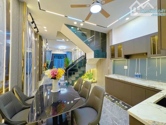 Bán nhà như hình giá 5,5tỷ cạnh CC Dream Home, P14, Gò Vấp. DT 4x12m, 3tấm, HXH 5m - 17