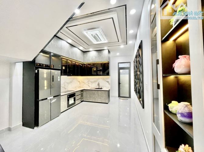 QUẬN 7 - NHÀ ĐẸP ĐÓN TẾT 4X16 NHÀ 4 TẦNG NỘI THẤT SANG TRỌNG Ô TÔ TỚI CỬA - 2