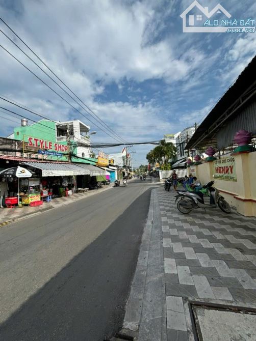 Cần bán nhà 1 trệt 2 lầu mặt tiền đường Cao Thắng, Phường Bình Hưng, P. Phan Thiết - 2