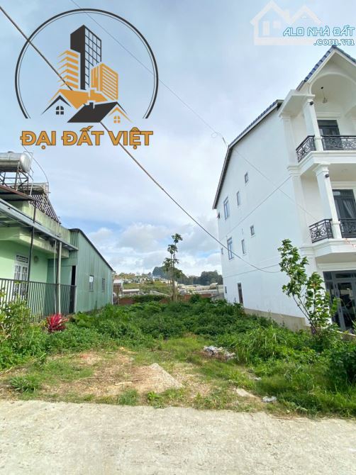 CHỦ GỬI BÁN ĐẤT Ở VIEW ĐẸP ĐƯỜNG NGUYỄN ĐÌNH QUÂN, PHƯỜNG 5, ĐÀ LẠT, Đà Lạt - 6,9 TỶ - 2