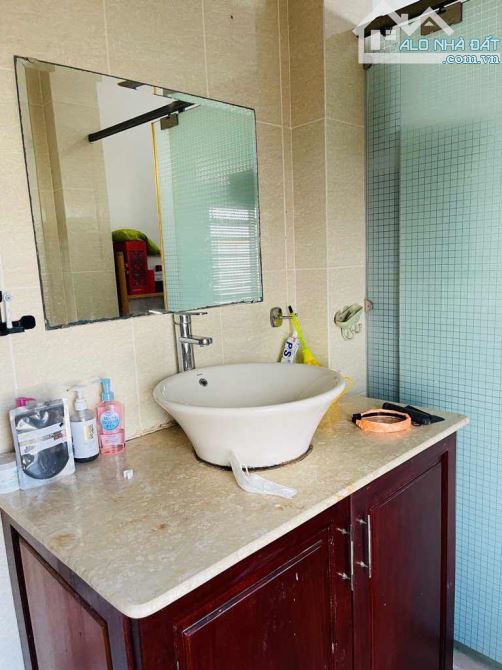 NHÀ BÁN DƯƠNG BÁ TRẠC - QUẬN 8 - HẺM 157 - 40M2 - 4TẦNG - HOÀN CÔNG ĐỦ - CHỈ 4.7 TỶ - 3