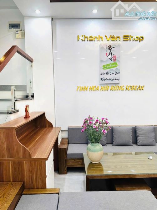 Cho thuê nhà tái đinh cư Vinhome - Chợ hoa quả, 60m2, 3 tầng, 3 ngủ full 8 triệu - 3