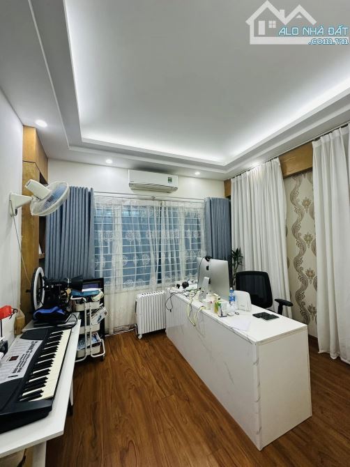 BÁN NHÀ MẶT NGÕ TRUNG KÍNH CẦU GIẤY 40M2 GIÁ HƠN 10 TỶ - 3