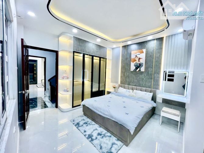 QUẬN 7 - NHÀ ĐẸP ĐÓN TẾT 4X16 NHÀ 4 TẦNG NỘI THẤT SANG TRỌNG Ô TÔ TỚI CỬA - 3