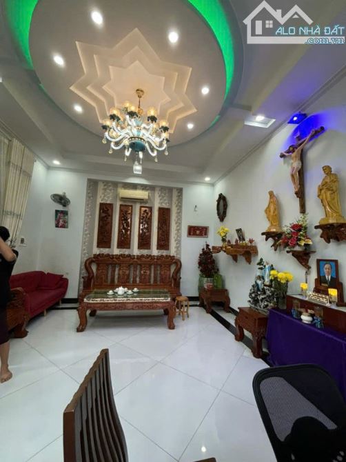Cần bán nhà 1 trệt 2 lầu mặt tiền đường Cao Thắng, Phường Bình Hưng, P. Phan Thiết - 3