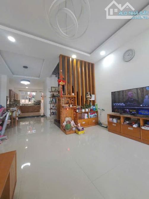 BÁN MẶT TIỀN ĐƯỜNG KHU SADECO PHƯỚC KIỂN A, NHÀ BÈ - 4 TẦNG NGANG 5M- 100M2 FULL NỘI THẤT - 3