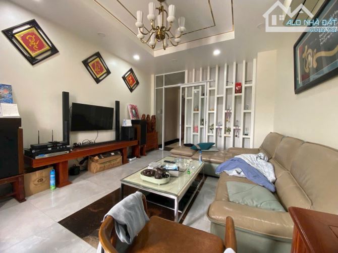 Bán nhà 3 tầng, 4PN, 134m², 8.8 tỷ - Linh Tây, Thủ Đức - 4