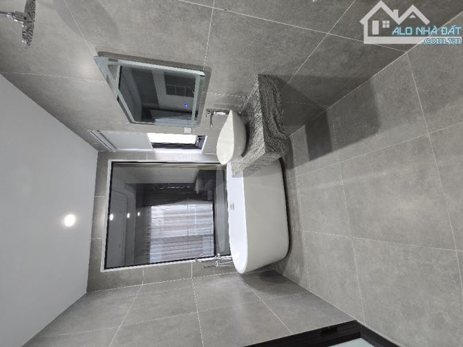 BÁN NHÀ ĐẸP, XỊN MỊN ! NGÕ 186 NGỌC THUỴ 6T thang máy, full nội thất, oto đỗ cửa chỉ - 4