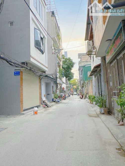 NHÀ 5 TẦNG THỤY PHƯƠNG Ô TÔ NGỦ TRONG NHÀ - 4