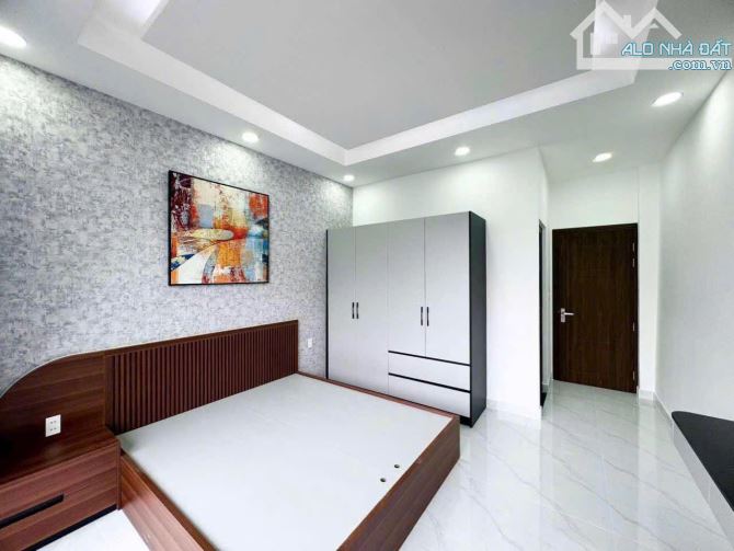 Bán nhà đẹp giáp Phú Mỹ Hưng quận 7 - Dt 83m 3 tầng full nội thất giá 7.9 tỷ - 6