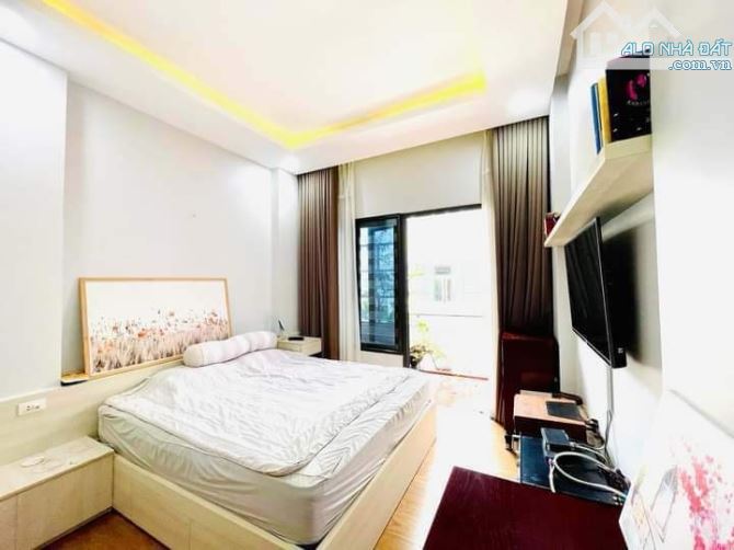 NHÀ ĐẸP Ở NGAY P16 (60M2) KHU CÁN BỘ, HẺM XE HƠI 8M THÔNG, CÁCH MT VÀI MÉT, NHINH 6 TY - 7