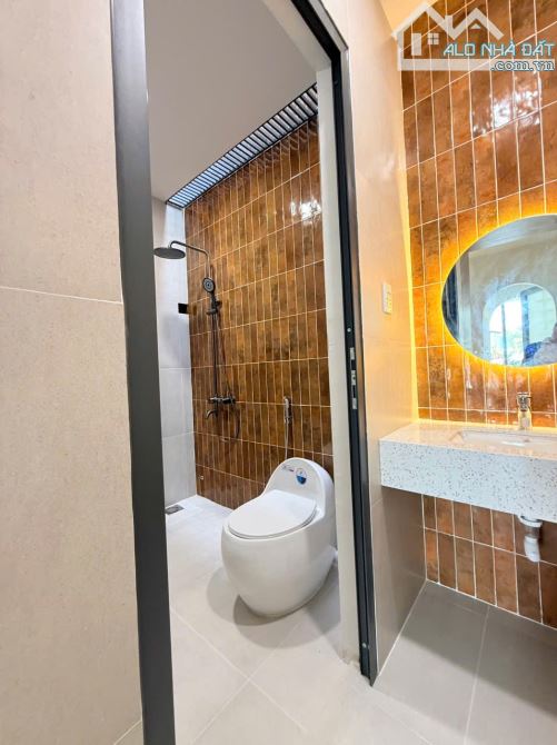 NHÀ 1 mê Siêu đẹp P. TÂN THÀNH. Bmt. Cách Lê Duẩn chỉ 100m, 5,4 x 20 tc ❌Chỉ 4tỷ1. Hướng T - 9