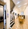 MẶT TIỀN SƠN TRÀ - SÁT BIỂN - TOÀN KHÁCH SẠN VILLA - 5 TẦNG 6 PHÒNG - DÒNG TIỀN KHỦNG
