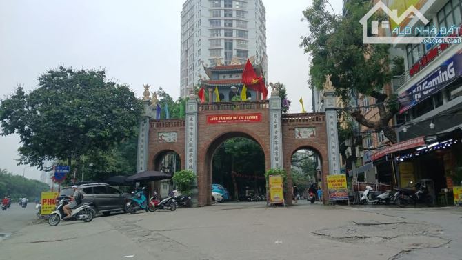CHÍNH CHỦ NHỜ BÁN NHÀ TẠI MỄ TRÌ THƯỢNG 30,3M2, 5 TẦNG, NHÀ XÂY MỚI - PHÂN LÔ VUÔNG ĐẸP -