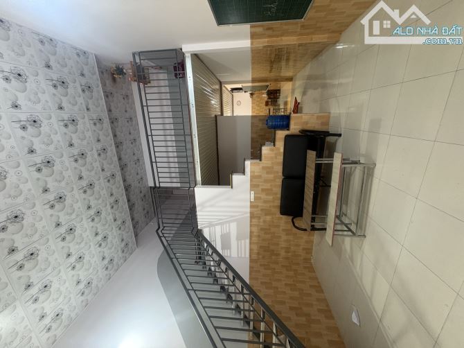 🏡 Nhà gác lỡ hẻm 293/ Trần Phú, P. Diên Hồng