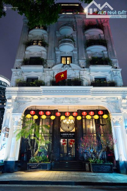 Cần bán Khách sạn 5 Sao Mặt phố Hàng Dầu, Hoàn Kiếm DT: 269m² x 10T x MT: 13,3m.