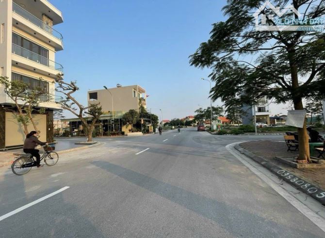 Bán 57m2 Đất  ( Lô Góc TĐC Đồng Giáp  )  Đường trục chính 21 m