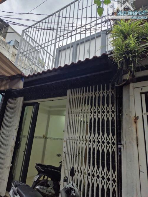 Nhà đẹp Nguyễn Sơn Phú Thọ Hoà Tân Phú - DT: 4.04m x 12.5m - 1