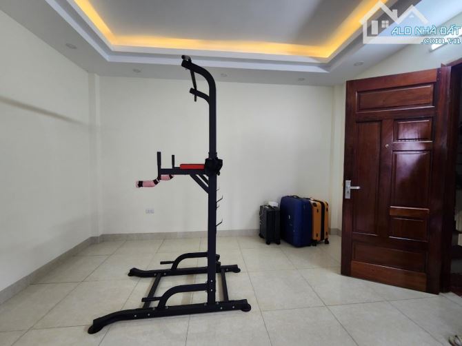 Bán Nhà Ái Mộ Bồ Đề DT 70m2 MT 5m 5 Tầng Lô Góc, Ô Tô Vào Nhà, Kinh Doanh 12,5 tỷ - 12