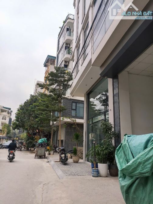 Bán nhà mặt phố Nguyễn Xiển, 85m2, MT6m  vỉa hè rộng- Kinh doanh đỉnh- 30 tỷ - 2
