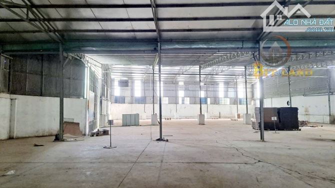 Cho thuê kho xưởng hơn 2200m2 ở Thiện Tân, Vĩnh Cửu giá chỉ 28k/m2 - 2