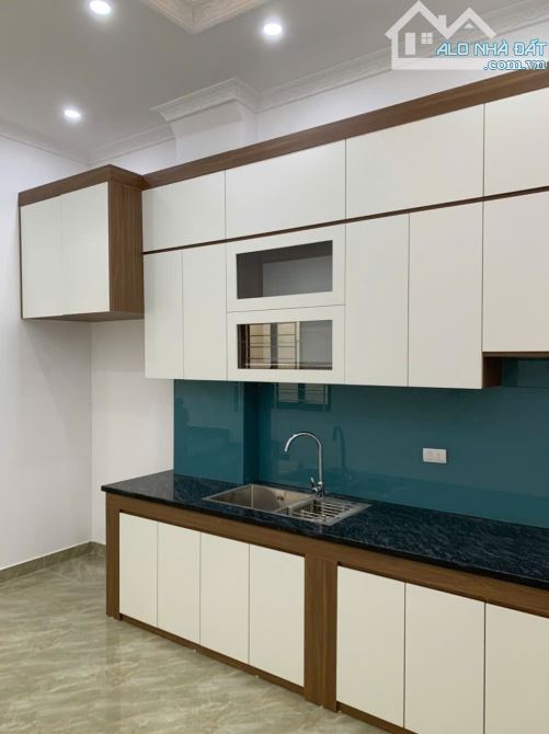 GẦN CHỢ NGỌC HỒI Ô TÔ VÀO NHÀ NHỈNH 6 TỶ - 3