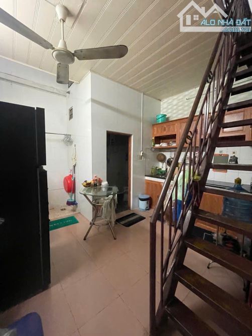 🏘️ Bán nhà ngay Mặt Tiền Phan Văn Hớn - Hẻm 5m Xe Hơi TỚI NHÀ - Sân để xe Rộng Rãi - 3