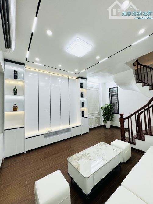 Bán nhà đẹp gần phố 5 tầng đường Vũ Trọng Phụng, Thanh Xuân - 3